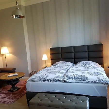 Apartment Haus Im Park Wesselburen